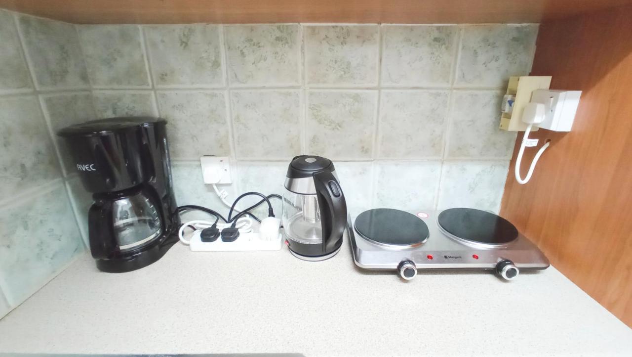 1A Beach & Business Apartment In The City Center! 라르나카 외부 사진