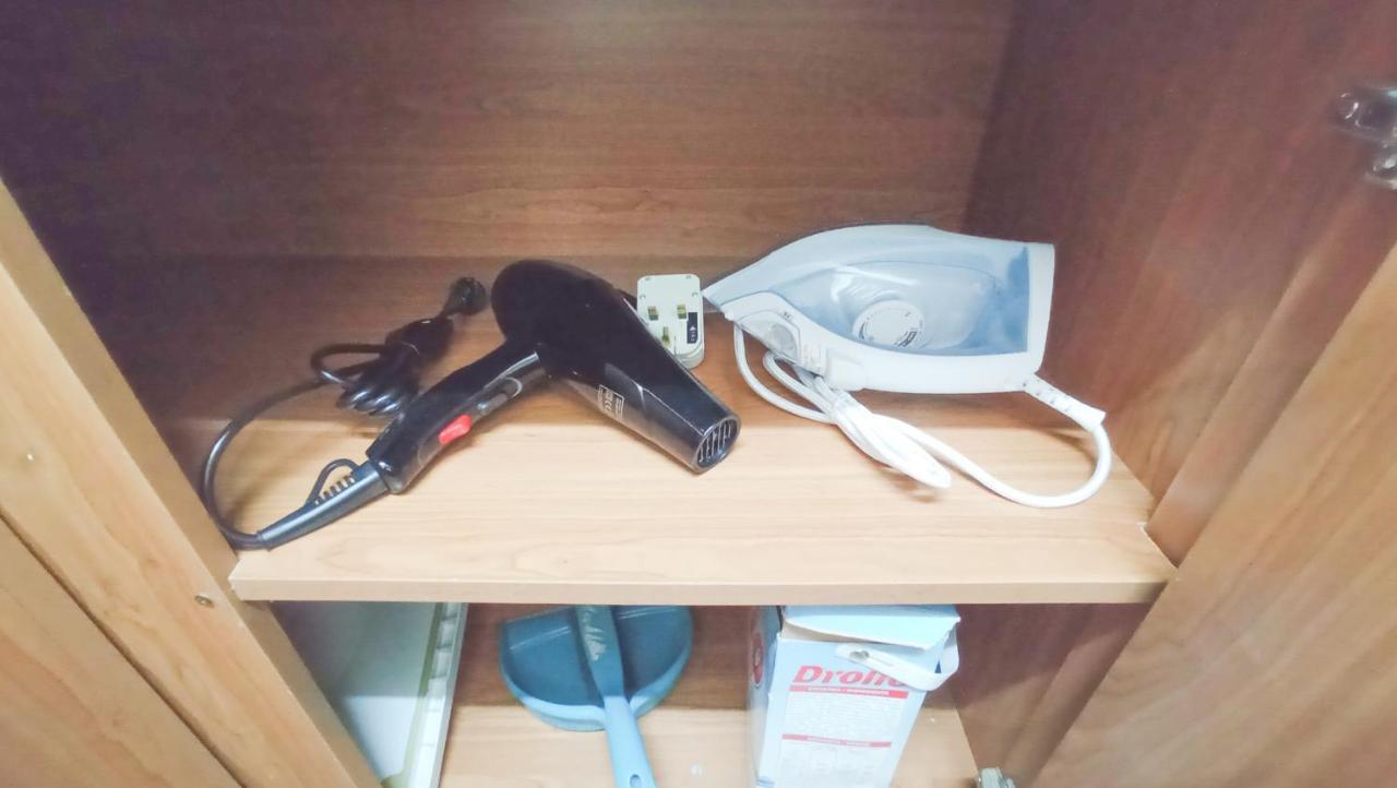 1A Beach & Business Apartment In The City Center! 라르나카 외부 사진